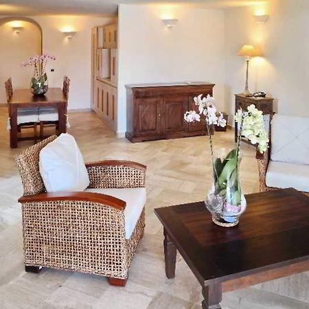 Residence Living Poltu Quatu อาร์ซาเคนา ภายนอก รูปภาพ